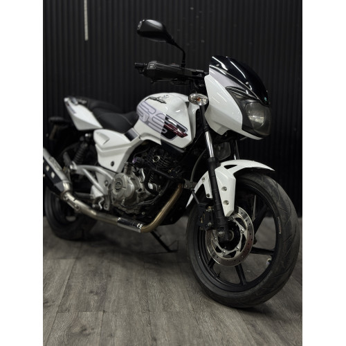 PULSAR 220 2012